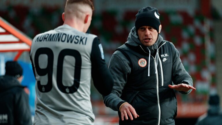 2024.11.22 Lubin
Pilka nozna PKO Ekstraklasa sezon 2024/2025
KGHM Zaglebie Lubin - Motor Lublin
N/z Marcin Wlodarski (Trener Head Coach) Dawid Kurminowski
Foto Tomasz Folta / PressFocus

2024.11.22 Lubin
Football PKO Ekstraklasa season 2024/2025
KGHM Zaglebie Lubin - Motor Lublin
Marcin Wlodarski (Trener Head Coach) Dawid Kurminowski
Credit: Tomasz Folta / PressFocus