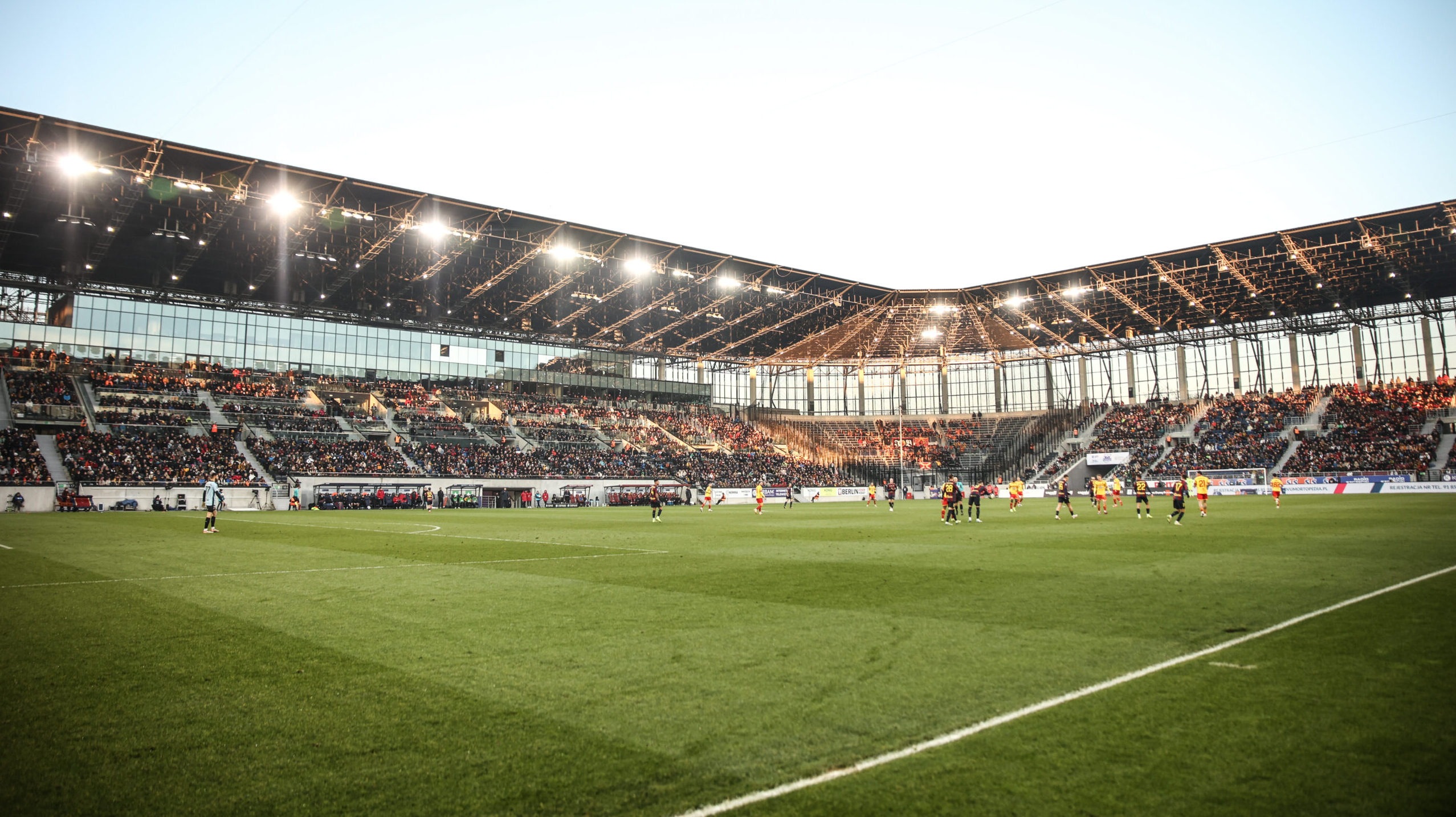 2024.12.01 Szczecin Stadion im. Floriana Krygiera
pilka nozna PKO Ekstraklasa sezon 2024/2025
Pogon Szczecin - Jagiellonia Bialystok
N/z kibice doping stadion trybuny Pogon
Foto Szymon Gorski / PressFocus

2024.12.01 Szczecin Stadion im. Floriana Krygiera
Football - Polish PKO Ekstraklasa season 2024/2025
Pogon Szczecin - Jagiellonia Bialystok
kibice doping stadion trybuny Pogon
Credit: Szymon Gorski / PressFocus