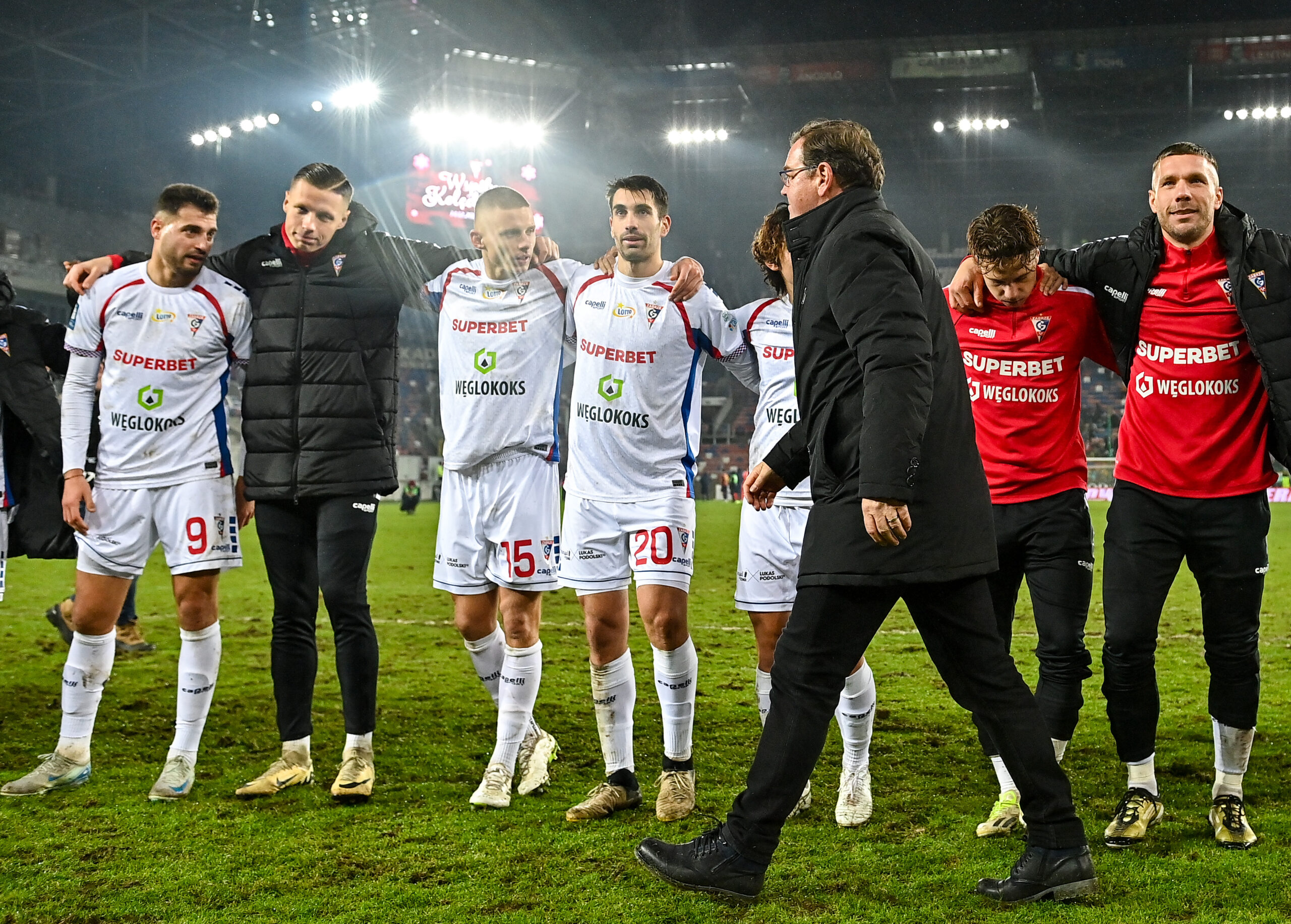 2024.12.06 Zabrze
Pilka nozna PKO Ekstraklasa sezon 2024/2025
Gornik Zabrze - Lech Poznan
N/z Emocje reakcja radosc Jan Urban
Foto Lukasz Sobala / PressFocus

2024.12.06 Zabrze
Football Polish League PKO Ekstraklasa season 2024/2025
Gornik Zabrze - Lech Poznan
Emocje reakcja radosc Jan Urban
Credit: Lukasz Sobala / PressFocus