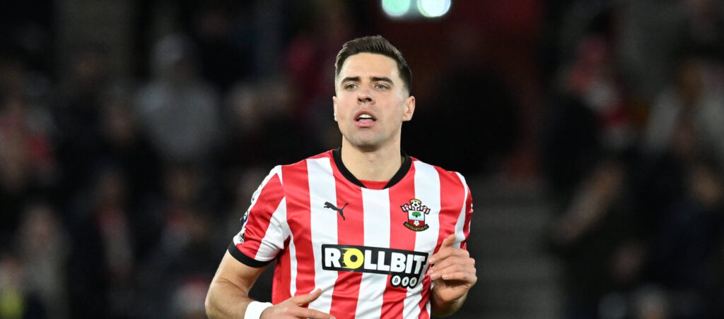 Southampton - Tottenham Hotspur Premier League  Jan Bednarek 35 of Southampton during the Premier League match between Southampton and Tottenham Hotspur at the St Mary s Stadium, Southampton, England on 15 December 2024. Southampton St Mary s Stadium Hampshire England Editorial use only DataCo restrictions apply See www.football-dataco.com , Copyright: xGrahamxHuntx PSI-21074-0293
2024.12.15 Southampton
pilka nozna liga angielska
Southampton - Tottenham Hotspur
Premier League

Foto IMAGO/PressFocus

!!! POLAND ONLY !!!