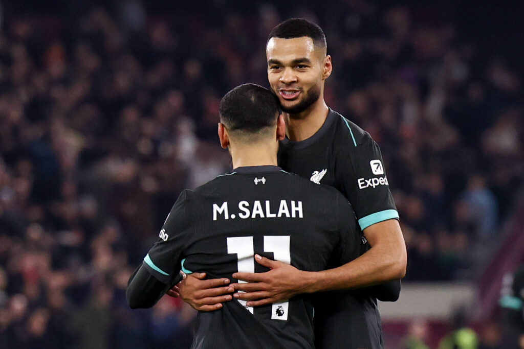 West Ham United v Liverpool Premier League 29/12/2024. GOAL 0-3 Mohamed Salah of Liverpool celebrates his goal with Cody Gakpo of Liverpool during the Premier League match between West Ham United and Liverpool at the London Stadium, London, England on 29 December 2024. London London Stadium England Editorial use only DataCo restrictions apply See www.football-dataco.com , Copyright: xPaulxPhelanx PSI-21150-0207
2024.12.29 Londyn
pilka nozna liga angielska
Premier League sezon 2024/2025
Foto IMAGO/PressFocus

!!! POLAND ONLY !!!