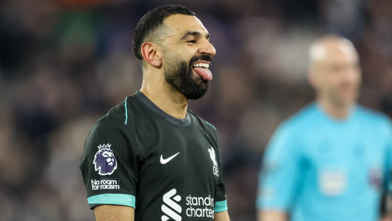 Mohamed Salah of Liverpool sticks his tongue out and smiles during the Premier League match West Ham United vs Liverpool at London Stadium, London, United Kingdom, 29th December 2024

(Photo by Alfie Cosgrove/News Images) in London, United Kingdom on 12/29/2024. (Photo by Alfie Cosgrove/News Images/Sipa USA)
2024.12.29 London
pilka nozna liga angielska
West Ham United - Liverpool
Foto Alfie Cosgrove/News Images/SIPA USA/PressFocus

!!! POLAND ONLY !!!