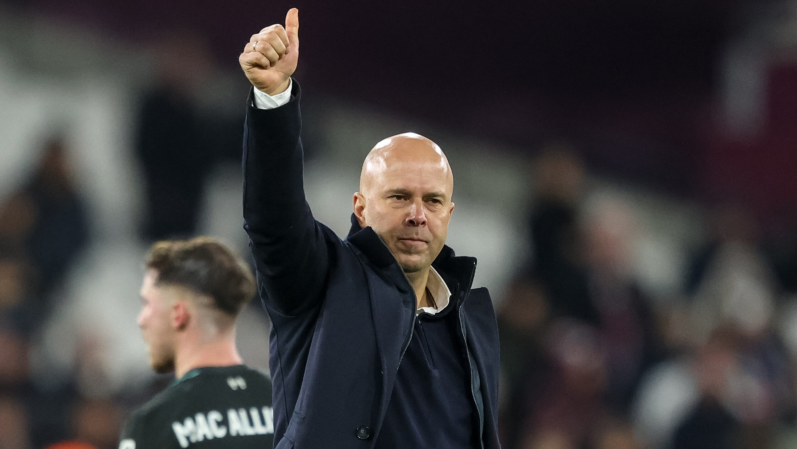 Arne Slot manager of Liverpool gives the traveling fans the thumbs up after winning 0-5 during the Premier League match West Ham United vs Liverpool at London Stadium, London, United Kingdom, 29th December 2024

(Photo by Alfie Cosgrove/News Images)
 in London, United Kingdom on 12/29/2024. (Photo by Alfie Cosgrove/News Images/Sipa USA)
2024.12.29 London
pilka nozna liga angielska
West Ham United - Liverpool
Foto Alfie Cosgrove/News Images/SIPA USA/PressFocus

!!! POLAND ONLY !!!