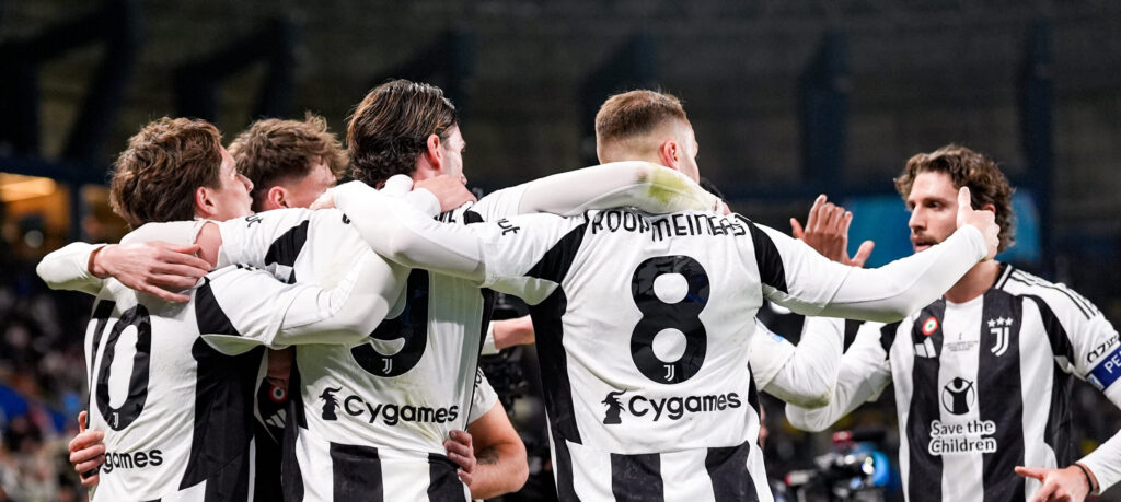 JuventusÕ Kenan Yildiz celebrates after scoring the 1-0 goal for his team during the EA Sports FC italian Supercup 2024/2025 match between Juventus and Milan at Al-Awwal Park Stadium in Riyadh, Saudi Arabia - Sport, Soccer -  Friday January 3, 2025 (Photo by Massimo Paolone/LaPresse) (Photo by Massimo Paolone/LaPresse/Sipa USA)
2025.01.03 Rijad
pilka nozna Superpuchar Wloch
Juventus Turyn - AC Milan
Foto Massimo Paolone/LaPresse/SIPA USA/PressFocus

!!! POLAND ONLY !!!