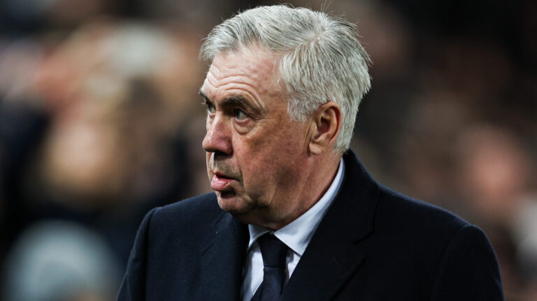 Valencia, Spain, January 3rd 2024: Carlo Ancelotti headcoach of Real Madrid CF during the La Liga EA Sports football match between Valencia CF and Real Madrid CF at the Estadio Mestalla in Valencia, Spain  (Judit Cartiel / SPP) (Photo by Judit Cartiel / SPP/Sipa USA)
2025.01.03 Walencja
pilka nozna , liga hiszpanska
Valencia CF - Real Madryt
Foto Judit Cartiel/SPP/SIPA USA/PressFocus

!!! POLAND ONLY !!!