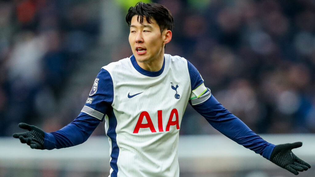 Heung-min Son of Tottenham Hotspur reacts during the Premier League match Tottenham Hotspur vs Newcastle United at Tottenham Hotspur Stadium, London, United Kingdom, 4th January 2025

(Photo by Izzy Poles/News Images) in London, United Kingdom on 1/4/2025. (Photo by Izzy Poles/News Images/Sipa USA)
2025.01.04 Londyn
pilka nozna liga angielska
Tottenham Hotspur - Newcastle United
Foto Izzy Poles/News Images/SIPA USA/PressFocus

!!! POLAND ONLY !!!