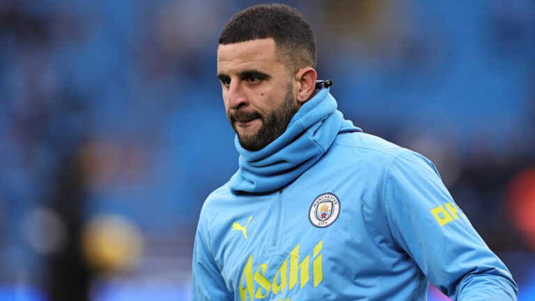 Manchester City FC v West Ham United FC Kyle Walker of Manchester City warms up ahead of the Manchester City FC v West Ham United FC English Premier League match at the Etihad Stadium, Manchester, England, United Kingdom on 4 January 2025 Editorial use only. All images are copyright Every Second Media Limited. No images may be reproduced without prior permission. All rights reserved. Premier League and Football League images are subject to licensing agreements with Football DataCo Limited. see https://www.football-dataco.com Copyright: xIMAGO/EveryxSecondxMediax ESM-1270-0076
2025.01.04 Manchester
pilka nozna liga angielska
Manchester City - West Ham United
Foto IMAGO/PressFocus

!!! POLAND ONLY !!!