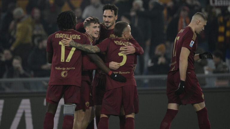 RomaÕs Alexis Saelemaekers celebrates after scoring the goal 2-0 during the Serie A Enilive soccer match between AS Roma and SS Lazio at the Rome&#039;s Olympic stadium, Italy - Sunday, January 05, 2025. Sport - Soccer. (Photo by Fabrizio Corradetti / LaPresse) (Photo by Fabrizio Corradetti/LaPresse/Sipa USA)
2025.01.05 Rzym
pilka nozna liga wloska
Roma - Lazio
Foto LaPresse/SIPA USA/PressFocus

!!! POLAND ONLY !!!