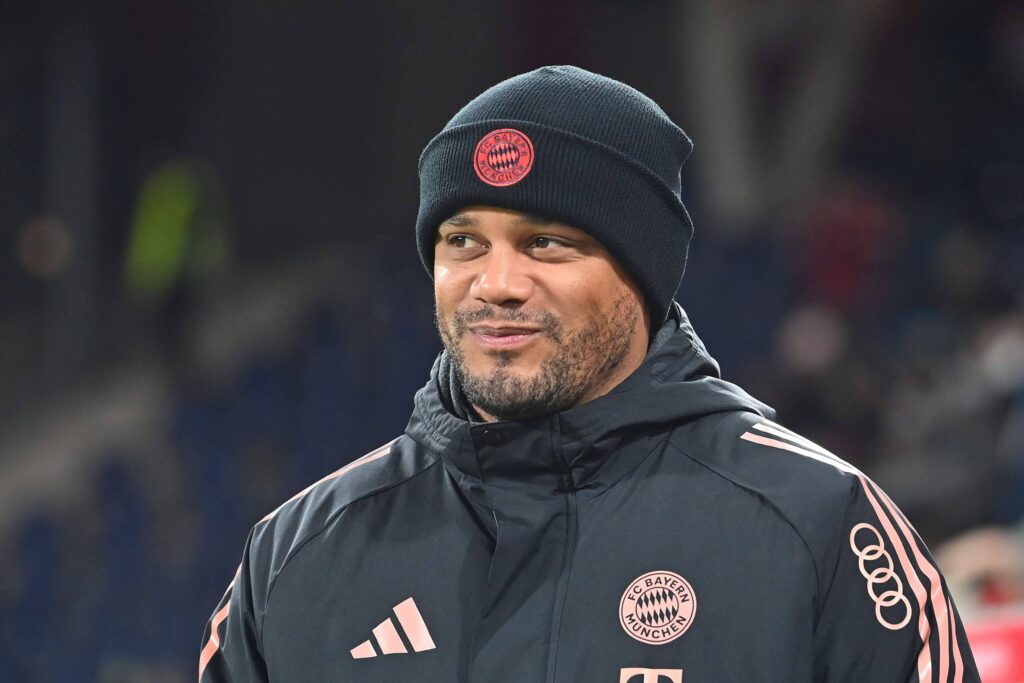 Trainer Vincent KOMPANY Bayern Muenchen, laechelt, Einzelbild,angeschnittenes Einzelmotiv,Portraet,Portrait,Portrat. Fussball Testspiel Red Bull Salzburg - FC Bayern Muenchen am 06.01.2025 RED BULL ARENA SALZBURG Fussball 1. Bundesliga,Saison 2024/2025. *** Coach Vincent KOMPANY Bayern Muenchen , smiling, single picture, cropped single motif, portrait, portrait, portrait football test match Red Bull Salzburg FC Bayern Muenchen on 06 01 2025 RED BULL ARENA SALZBURG Football 1 Bundesliga, season 2024 2025
2025.01.06 Salzburg
pilka nozna mecz towarzyski sparing
RB Salzburg - FC Bayern Monachium
Foto IMAGO/PressFocus

!!! POLAND ONLY !!!