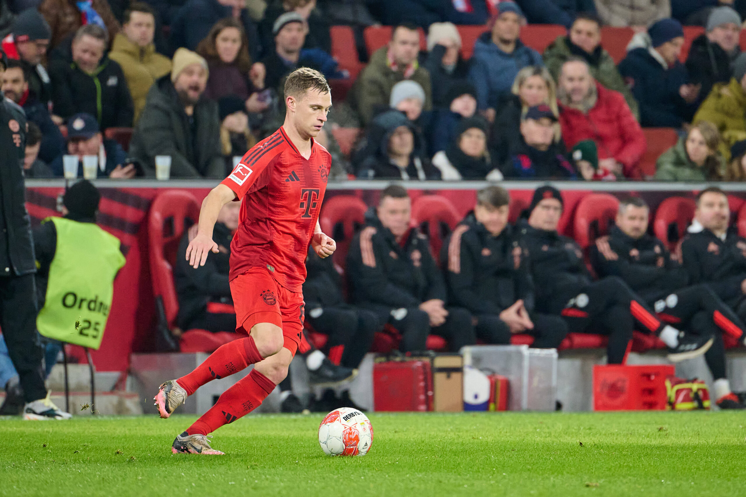 Salzburg, Osterreich 06. Januar 2025: Testspiel - 2024/2025 - RB Salzburg vs. FC Bayern Munchen Im Bild: Joshua Kimmich FCB Red Bull Arena *** Salzburg, Austria 06 January 2025 Test match 2024 2025 RB Salzburg vs FC Bayern Munich In the picture Joshua Kimmich FCB Red Bull Arena Copyright: xFotostandx/xWassmuthx
2025.01.06 Salzburg
pilka nozna mecz towarzyski sparing
RB Salzburg - FC Bayern Monachium
Foto IMAGO/PressFocus

!!! POLAND ONLY !!!