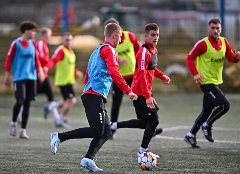 2025.01.09 Tychy
Pilka nozna Betclic 1 Liga sezon 2024/2025
Trening druzyny GKS Tychy
N/z Bartosz Brzek
Foto Lukasz Sobala / PressFocus

2025.01.09 Tychy
Football Polish First League season 2024/2025
Trening druzyny GKS Tychy
Bartosz Brzek
Credit: Lukasz Sobala / PressFocus