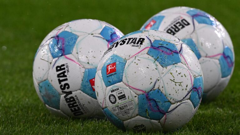 1/11/2025 - MONCHENGLADBACH - Derbystar Select ball Bundesliga season 2024 2025during the Bundesliga match between Borussia Monchengladbach and FC Bayern Munchen at Borussia Park on Jan. 11 in Monchengladbach, Germany. ANP | Hollandse Hoogte | GERRIT VAN KEULEN /ANP/Sipa USA
2025.01.11 Moenchengladbach
pilka nozna liga niemiecka
Borussia Moenchengladbach - Bayern Monachium
Foto ANP/SIPA USA/PressFocus

!!! POLAND ONLY !!!