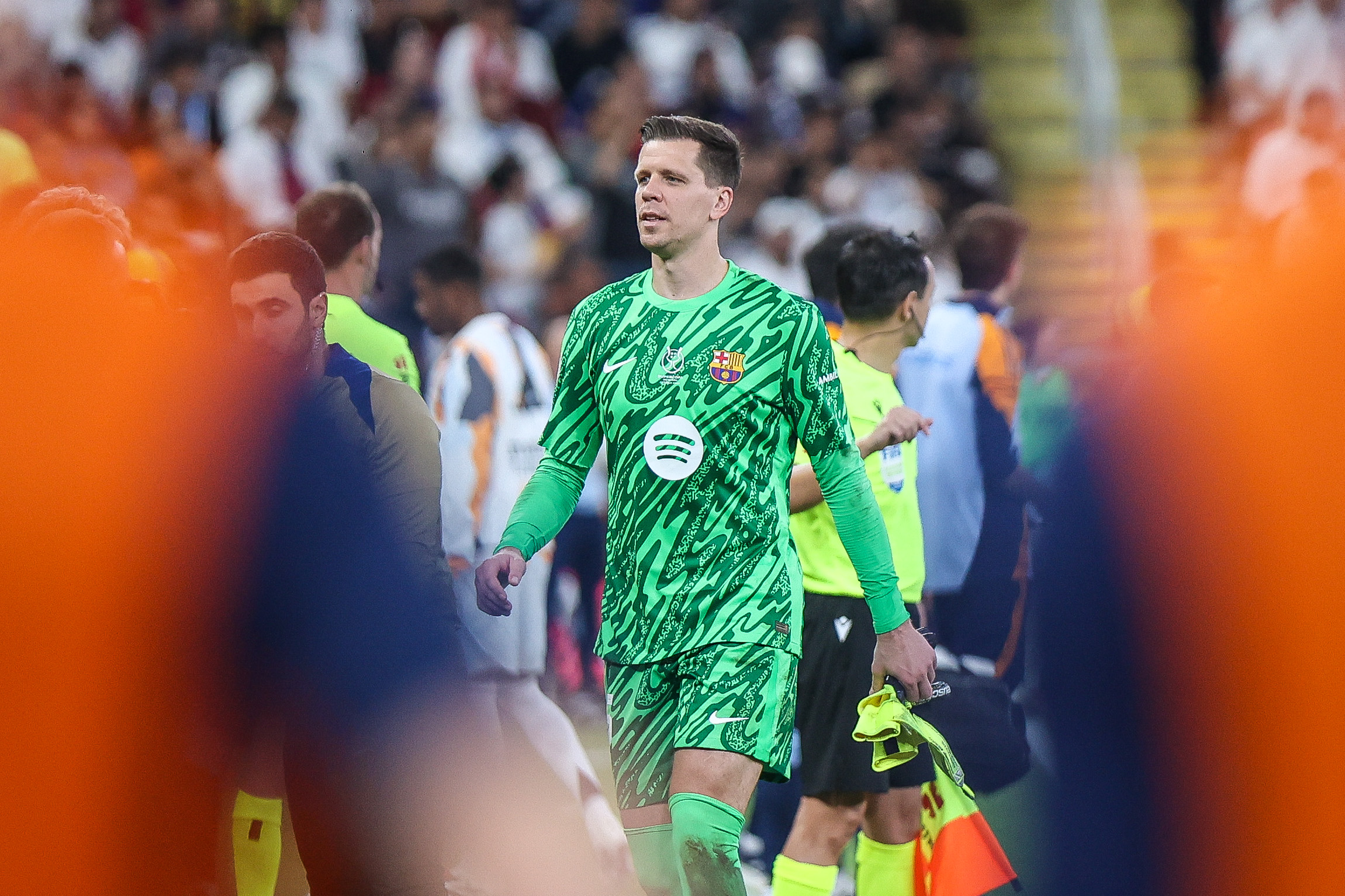 2025.01.12 Jeddah King Abdullah Sports City
pilka nozna Superpuchar Hiszpanii final 2025
Real Madryt - FC Barcelona
N/z Wojciech Szczesny czerwona kartka faul
Foto Szymon Gorski / PressFocus

2025.01.12 Jeddah King Abdullah Sports City
Football Spanish Super Cup final 2025
Real Madryt - FC Barcelona
Wojciech Szczesny czerwona kartka faul
Credit: Szymon Gorski / PressFocus