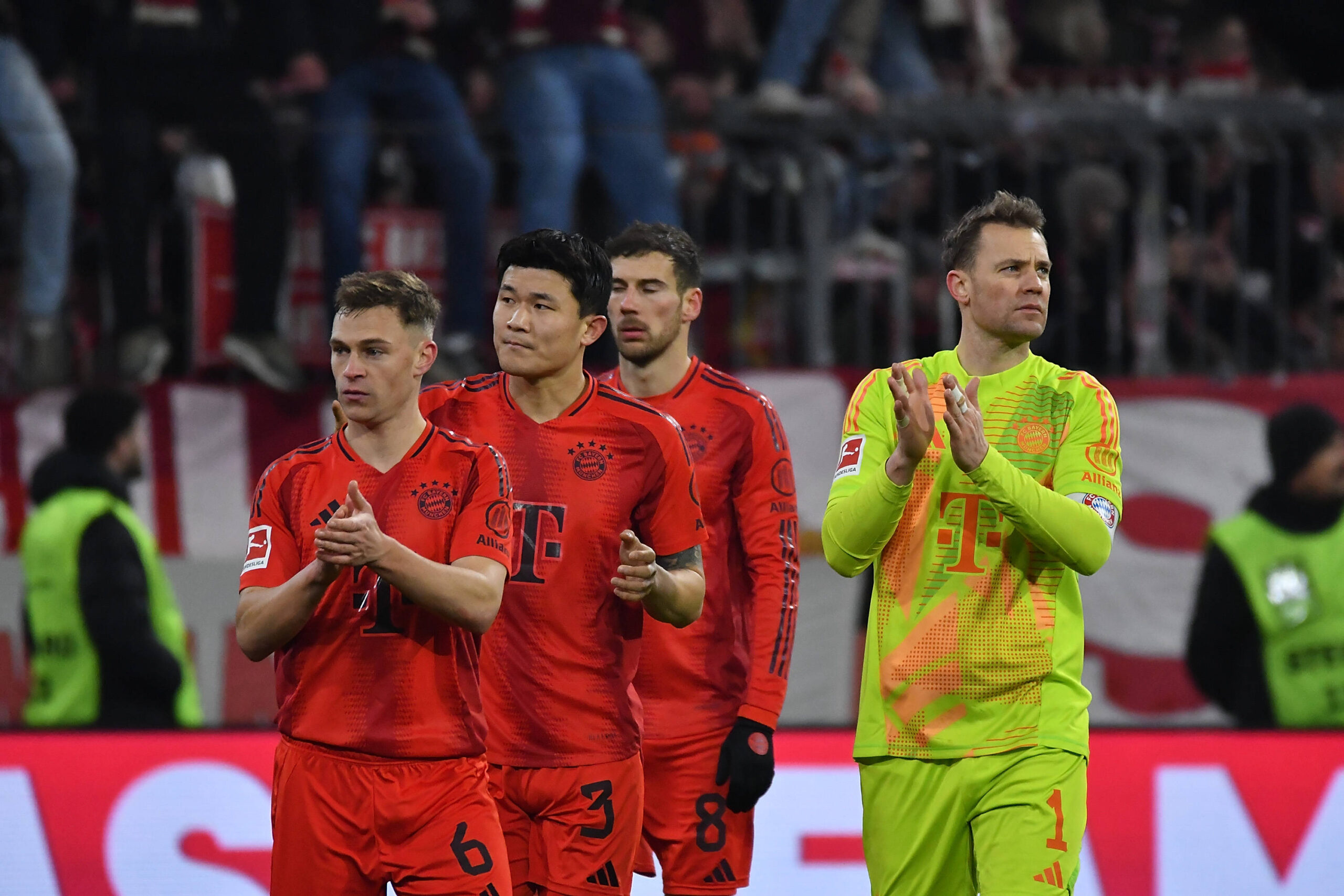 18.01.2025, Allianz Arena, Munchen, GER, 1.FBL, FC Bayern Munchen vs VfL Wolfsburg , 
DFL  regulations prohibit any use of photographs as image sequences and/or quasi-video.
im Bild
Joshua Kimmich (Munchen), Min-jae Kim (Munchen), Leon Goretzka (Munchen), Torwart Manuel Neuer (Munchen)//BRATICHASAN_sipa.04543/Credit:Hasan Bratic/SIPA/2501201100

18.01.2025 MUNICH
pilka nozna liga niemiecka
Bayern Monachium - VfL Wolfsburg
Foto Hasan Bratic/SIPA / Sipa / PressFocus 
POLAND ONLY!!