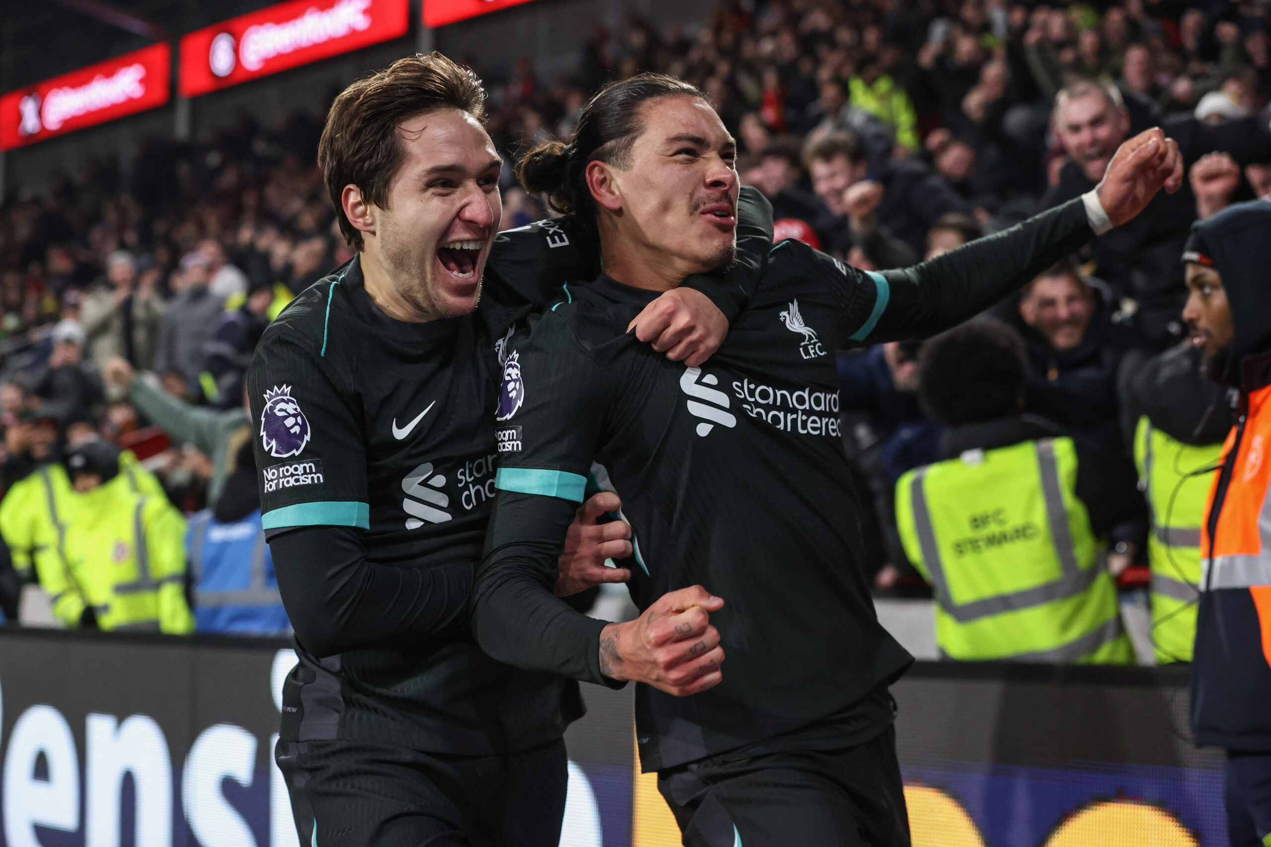 Darwin Nunez of Liverpool celebrates his goal to make it 0-2 during the Premier League match Brentford vs Liverpool at The Gtech Community Stadium, London, United Kingdom, 18th January 2025

(Photo by Alfie Cosgrove/News Images) in London, United Kingdom on 1/18/2025. (Photo by Alfie Cosgrove/News Images/Sipa USA)
2025.01.18 Londyn
pilka nozna liga angielska
Premier League sezon 2024/2025
Foto News Images/SIPA USA/PressFocus

!!! POLAND ONLY !!!