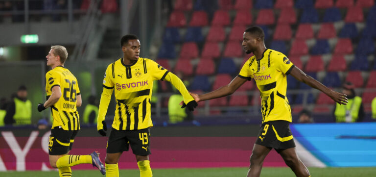 Serhou Guirassy of Borussia celebrates with Jamie Bynoe-Gittens a goal during the Italian Serie A soccer match Bologna FC vs Borussia Dortmund at Renato dall&#039;Ara Stadium. Final score; Bologna FC 2 - 1 Borussia Dortmund (Photo by Emanuele Pennacchio / SOPA Images/Sipa USA)
2025.01.21 Bolonia
pilka nozna liga mistrzow
Bologna FC - Borussia Dortmund
Foto Emanuele Pennacchio/SOPA Images/SIPA USA/PressFocus

!!! POLAND ONLY !!!