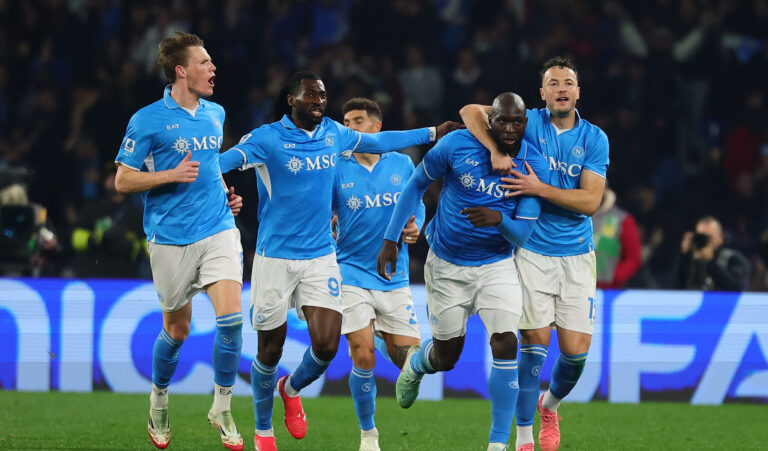 Romelu Lukaku of SSC Napoli celebrates with team mates  after scoring the goal of 2-1 during the Serie A football match between SSC Napoli and Juventus FC at Diego Armando Maradona stadium in Naples (Italy), January 25th, 2025./Sipa USA *** No Sales in France and Italy ***
2025.01.25 Neapol
pilka nozna Liga wloska
SSC Napoli - Juventus Turyn
Foto Cesare Purini/Insidefoto/SIPA USA/PressFocus

!!! POLAND ONLY !!!