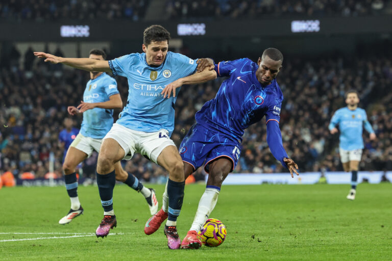 Nicolas Jackson of Chelsea is tackled by Abdukodir Khusanov of Manchester City during the Premier League match Manchester City vs Chelsea at Etihad Stadium, Manchester, United Kingdom, 25th January 2025

(Photo by Mark Cosgrove/News Images) in Manchester, United Kingdom on 1/25/2025. (Photo by Mark Cosgrove/News Images/Sipa USA)
2025.01.25 Manchester
pilka nozna Liga Angielska
Manchester City - Chelsea Londyn
Foto Mark Cosgrove/News Images/SIPA USA/PressFocus

!!! POLAND ONLY !!!