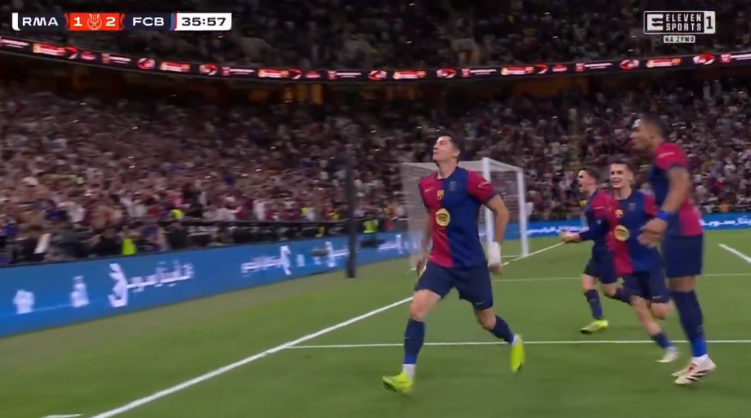 Lewandowski trafia w El Clasico! Pewnie wykorzystany rzut karny! [WIDEO]