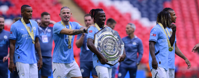 Manchester City v Manchester United, ManU London, UK - 10 Aug 2024 Issa Kabore of Manchester City lifts the FA Community Shield Trophy during the Community Shield between Manchester City and Manchester United at Wembley Stadium, London on 10th August 2024 - London Wembley Stadium England Copyright: xPhilxMingo/PPAUKx PPA-127770,Image: 897746976, License: Rights-managed, Restrictions: , Model Release: no, Credit line: Phil Mingo/PPAUK / imago sport / Forum