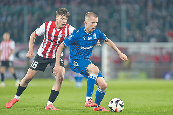 2024.10.19 Krakow
Pilka nozna , PKO BP Ekstraklasa sezon 2024/25
Cracovia Krakow - Lech Poznan
N/z Filip Rozga, Antoni Kozubal
Foto Krzysztof Porebski / PressFocus

2024.10.19 Krakow
Football Polish top league , 2024/2025 season
Cracovia Krakow - Lech Poznan
Filip Rozga, Antoni Kozubal
Credit: Krzysztof Porebski / PressFocus