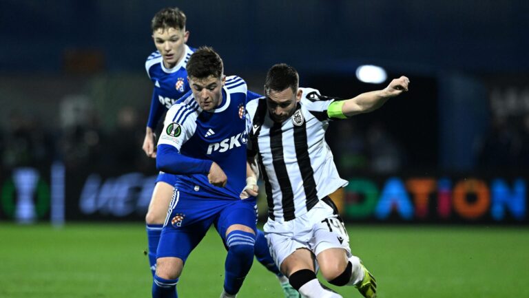 (240308) -- ZAGREB, March 8, 2024 (Xinhua) -- Andrija Zivkovic (R) of PAOK vies for the ball against Martin Baturina and Mauro Perkovic of Dinamo Zagreb during UEFA Europa Conference League Round of 16 1st leg match between Dinamo Zagreb and PAOK in Zagreb, Croatia, on March 7, 2024 . (Photo by Marko Lukunic/PIXSELL via Xinhua)

07.03.2024 ZAGREB
pilka nozna liga konferencji europy
GNK Dinamo Zagrzeb - PAOK Saloniki
FOTO Marko Lukunic / Xinhua / PressFocus

POLAND ONLY!!