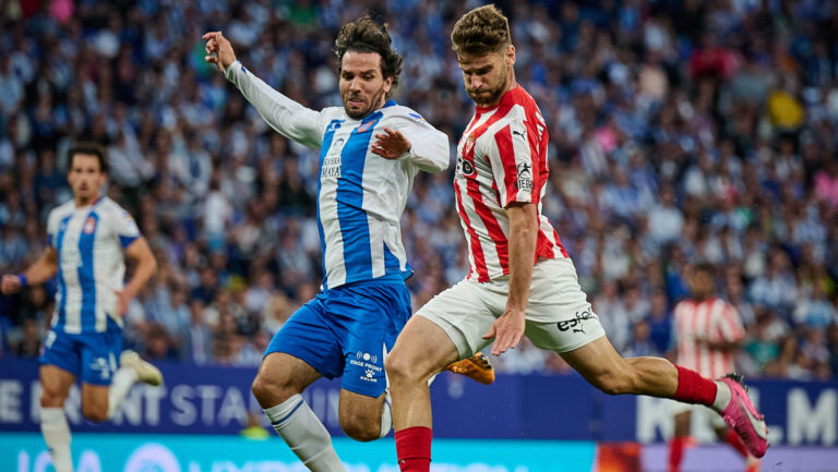 Cabrera (RCD Espanyol) and Mario Gonzalez (Sporting de Gijon) battle for the ball during a Playoff La Liga Hypermotion match between RCD Espanyol and Real Sporting at Stage Front Stadium, in Barcelona, ,Spain on June 13, 2024. Photo by Felipe Mondino/Sipa USA
2024.06.13 Barcelona
pilka nozna 2. liga hiszpanska
Espanyol Barcelona - Sporting Gijon
Foto Felipe Mondino/SIPA USA/PressFocus

!!! POLAND ONLY !!!