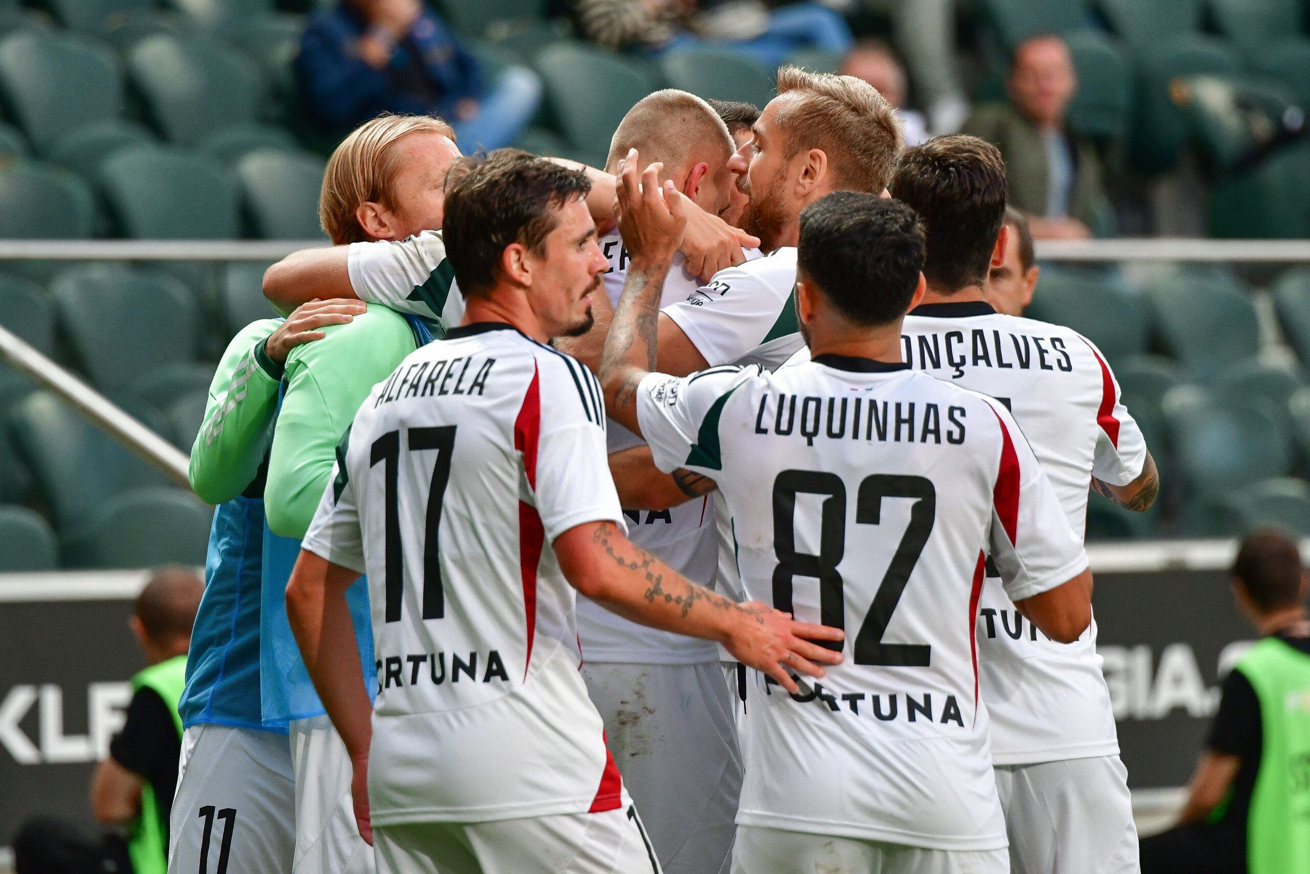 2024.08.22 Warszawa
pilka nozna Liga Konferencji
Legia Warszawa - Drita
N/z Allan Migouel Alfarela Luquinhas Lima Allan Migouel Alfarela Blaz Kramer
Foto Pawel Bejnarowicz / PressFocus

2024.08.22 Warsaw
Football - UEFA Conference League
Legia Warszawa - Drita
Allan Migouel Alfarela Luquinhas Lima Allan Migouel Alfarela Blaz Kramer
Credit: Pawel Bejnarowicz / PressFocus