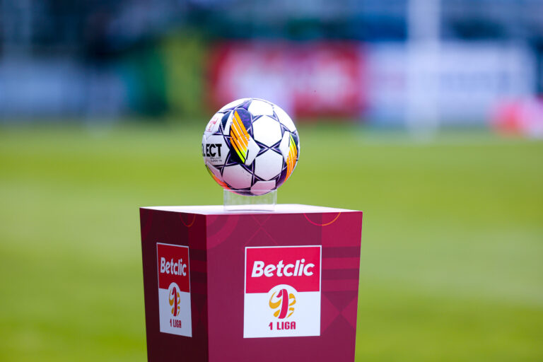 2024.09.29 Legnica
pilka nozna Betclic I Liga, sezon 2024/2025
Miedz Legnica - Kotwica Kolobrzeg
N/z betclic 1 liga pilka
Foto Mateusz Porzucek PressFocus

2024.09.29 Legnica
Football - Polish first league season 2024/2025
Miedz Legnica - Kotwica Kolobrzeg
betclic 1 liga pilka
Credit: Mateusz Porzucek PressFocus