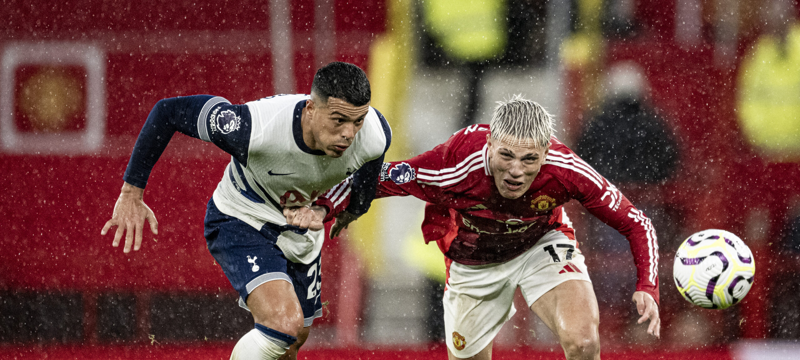 Manchester, England - September 29: Alejandro Garnacho of Man Utd and Pedro Porro of Tottenham during the Premier League 2024/25 League match between Manchester United FC and Tottenham Hotspur FC at Old Trafford on September 29, 2024 in Manchester, England.  (Richard Callis/SPP) (Photo by Richard Callis/SPP/Sipa USA)
2024.09.29 Manchester
Pilka nozna liga angielska
Manchester United - Tottenham Hotspur
Foto Richard Callis/SPP/SIPA USA/PressFocus

!!! POLAND ONLY !!!
