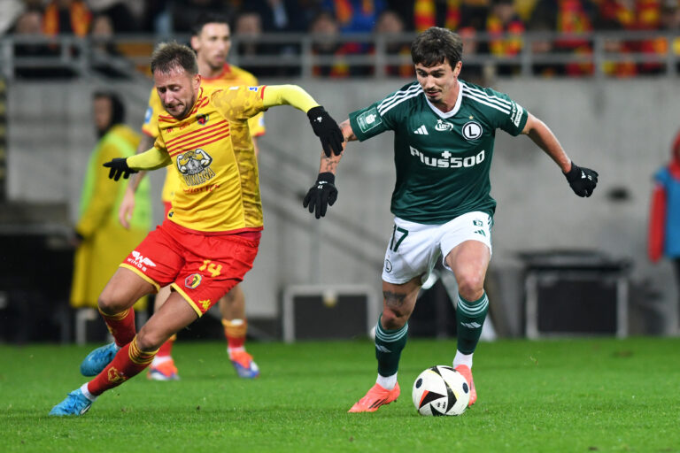 2024.10.06 Bialystok Pilka nozna PKO Ekstraklasa sezon 2024/2025 11 kolejka rozgrywek Jagiellonia Bialystok (zolto-czerwone) - Legia Warszawa N/z (L-P) Jaroslaw Kubicki Migouel Alfarela Foto Michal Kosc / PressFocus 
2024.10.06 Bialystok Football Polish PKO Ekstraklasa season 2024/2025 Jagiellonia Bialystok - Legia Warszawa Credit Michal Kosc / PressFocus