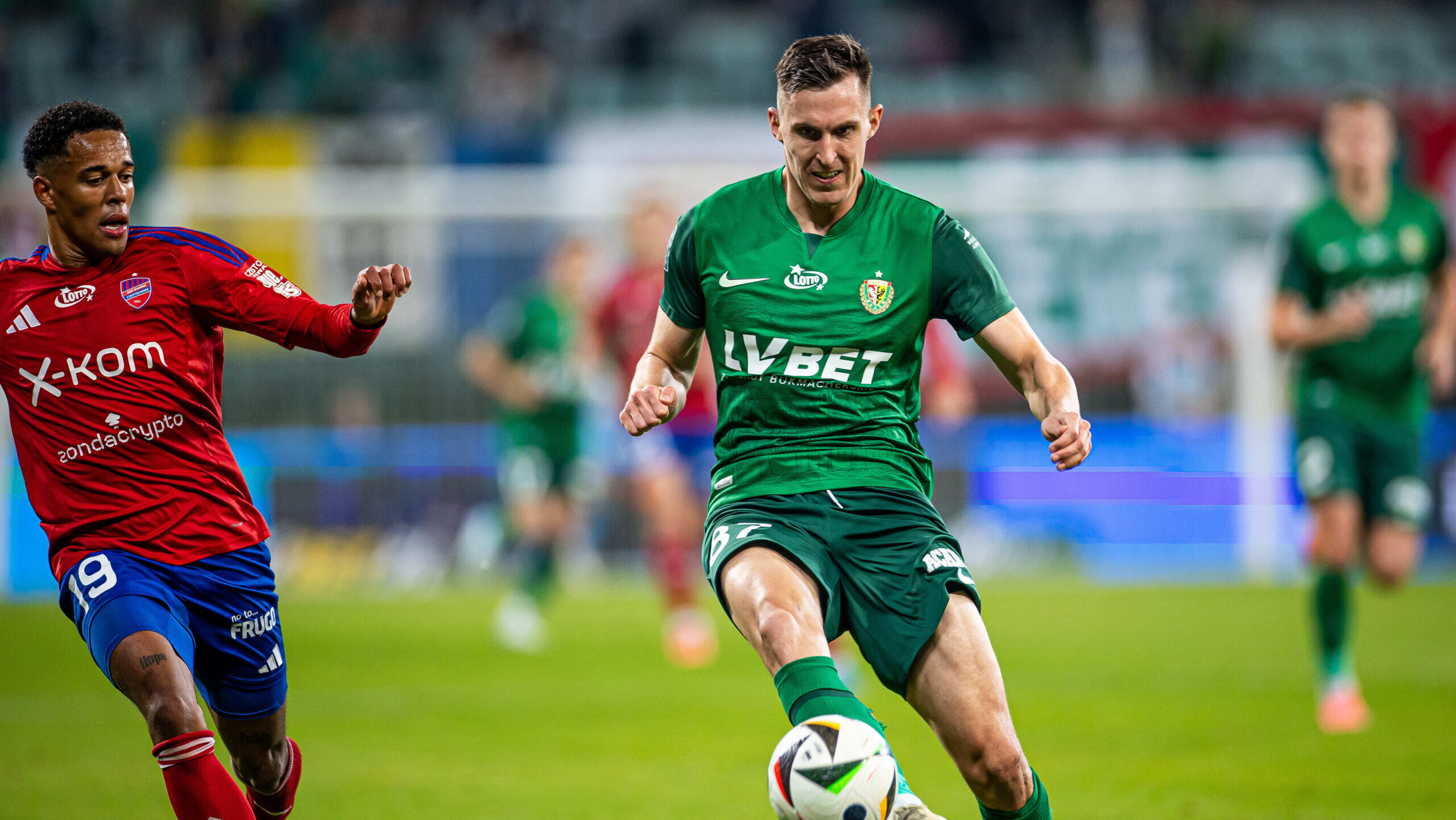 26.10.2024 WROCLAW, TARCZYNSKI ARENA, PILKA NOZNA (FOOTBALL), PKO BANK POLSKI  EKSTRAKLASA  ( PKO EKSTRAKLASA POLISH LEAGUE ), SEZON 2024/2025 MECZ WKS SLASK WROCLAW - RAKOW CZESTOCHOWA NZ  SIMEON PETROV MICHAEL AMEYAW
FOTO LUKASZ SKWIOT/CYFRASPORT