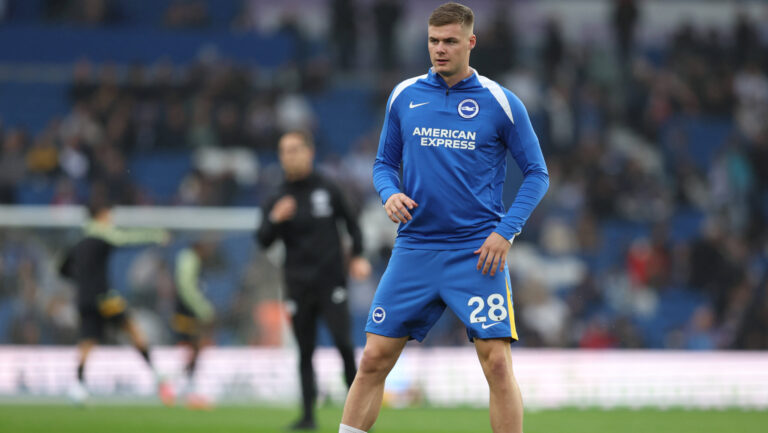 Brighton and Hove, England, 26th October 2024. Evan Ferguson of Brighton and Hove Albion warms ups before the Premier League match at the AMEX Stadium, Brighton and Hove. Picture credit should read: Paul Terry / Sportimage EDITORIAL USE ONLY. No use with unauthorised audio, video, data, fixture lists, club/league logos or live services. Online in-match use limited to 120 images, no video emulation. No use in betting, games or single club/league/player publications. SPI-3410-0005
2024.10.26 
pilka nozna liga angielska
Premier League 2024/2025
Foto IMAGO/PressFocus

!!! POLAND ONLY !!!