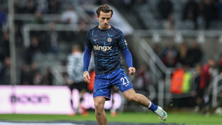 Ben Chilwell of Chelsea in the pregame warmup session during the Carabao Cup Last 16 match Newcastle United vs Chelsea at St. James&#039;s Park, Newcastle, United Kingdom, 30th October 2024

(Photo by Mark Cosgrove/News Images) in Newcastle, United Kingdom on 10/30/2024. (Photo by Mark Cosgrove/News Images/Sipa USA)
2024.10.30 Newcastle
pilka nozna Puchar Ligi Angielskiej
Newcastle United - Chelsea Londyn
Foto Mark Cosgrove/News Images/SIPA USA/PressFocus

!!! POLAND ONLY !!!