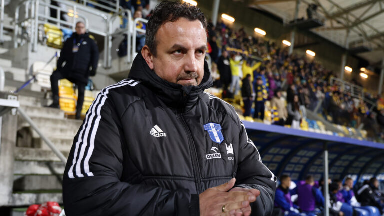 2024.11.02 Gdynia Pilka Nozna Betclic 1 liga sezon 2024/2025 Mecz Arka Gdynia - Wisla Plock N/z Mariusz Misiura Foto Piotr Matusewicz / PressFocus

2024.11.02 Gdynia
Football Polish first division season 2024/2025
Arka Gdynia - Wisla Plock
Mariusz Misiura
Credit: Piotr Matusewicz / PressFocus