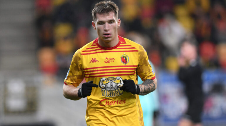 2024.11.22 Bialystok Pilka nozna PKO Ekstraklasa sezon 2024/2025 16. kolejka rozgrywek Jagiellonia Bialystok (zolto-czerwone) - Slask Wroclaw N/z Peter Kovacik Foto Michal Kosc / PressFocus 
2024.11.22 Bialystok Football Polish PKO Ekstraklasa season 2024/2025 Jagiellonia Bialystok - Slask Wroclaw Credit Michal Kosc / PressFocus