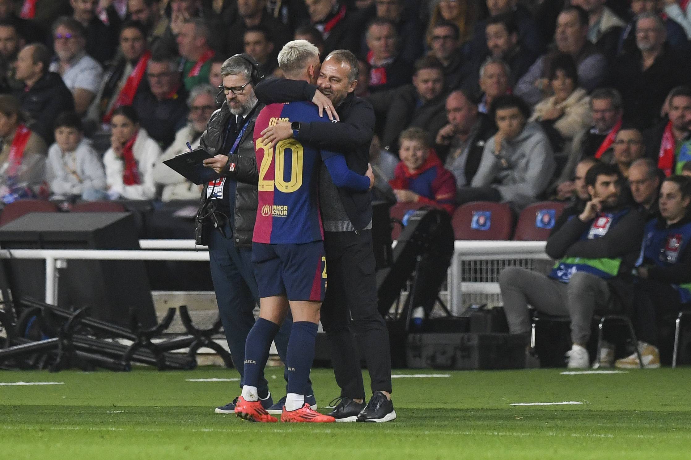 UEFA Champions League soccer match FC Barcelona, Barca vs Stade Brestois at Montjuic Olympic Stadium in Barcelona, Spain 26 November 2024 Dani Olmo and Hans Flick 900/Cordon Press PUBLICATIONxNOTxINxFRAxESP 900/CordonxPress LOF - UEFA Champions League FC Barcelona vs Stade Brestois
2024.11.26 Barcelona
pilka nozna liga mistrzow
FC Barcelona - Stade Brestois
Foto IMAGO/PressFocus

!!! POLAND ONLY !!!