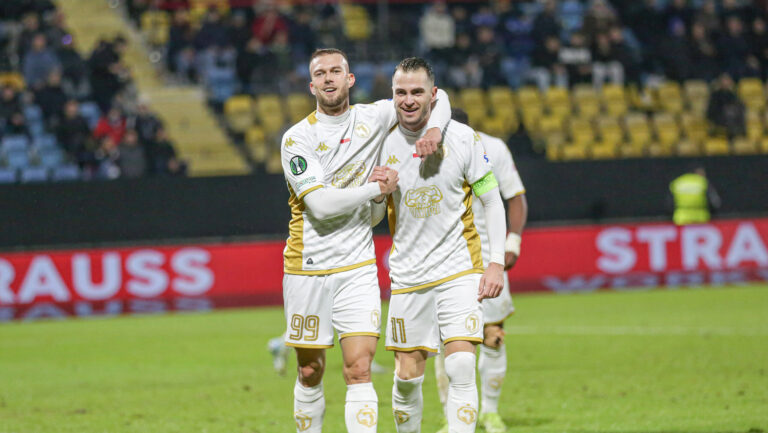 Kristoffer Hansen of Jabiellonia Bialystok (L) and Jesus Imaz of Jagiellonia Bialystok (R) celebrate a goal during the UEFA Conference League 2024/2025 match between NK Celje and Jagiellonia Bialystok at Stadium Zdezele. Final score; NK Celje 3:3 Jagiellonia Bialystok. (Photo by Grzegorz Wajda / SOPA Images/Sipa USA)
2024.11.28 Celje
pilka nozna Liga Konferencji
NK Celje - Jagiellonia Bialystok
Foto Grzegorz Wajda/SOPA Images/SIPA USA/PressFocus

!!! POLAND ONLY !!!