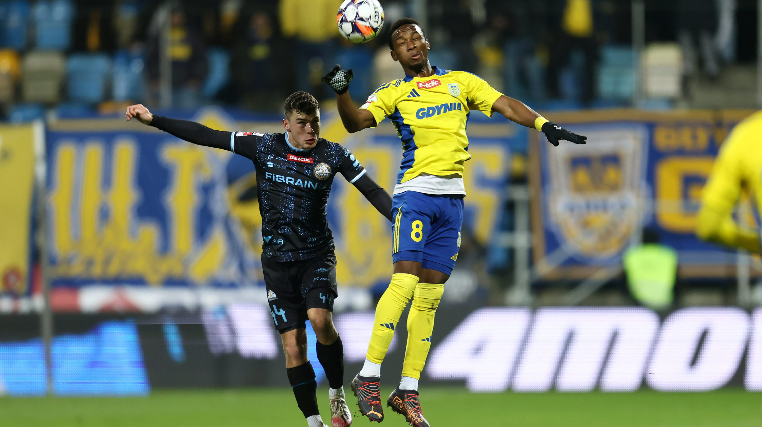2024.12.02 Gdynia Pilka Nozna Betclic 1 liga sezon 2024/2025 Mecz Arka Gdynia - Stal Rzeszow N/z Benedykt Piotrowski Alassane Sidibe Foto Piotr Matusewicz / PressFocus

2024.12.02 Gdynia
Football Polish first division season 2024/2025
Arka Gdynia - Stal Rzeszow
Benedykt Piotrowski Alassane Sidibe
Credit: Piotr Matusewicz / PressFocus