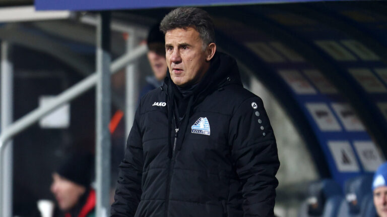 2024.12.02 Gdynia Pilka Nozna Betclic 1 liga sezon 2024/2025 Mecz Arka Gdynia - Stal Rzeszow N/z Marek Zub Foto Piotr Matusewicz / PressFocus

2024.12.02 Gdynia
Football Polish first division season 2024/2025
Arka Gdynia - Stal Rzeszow
Marek Zub
Credit: Piotr Matusewicz / PressFocus