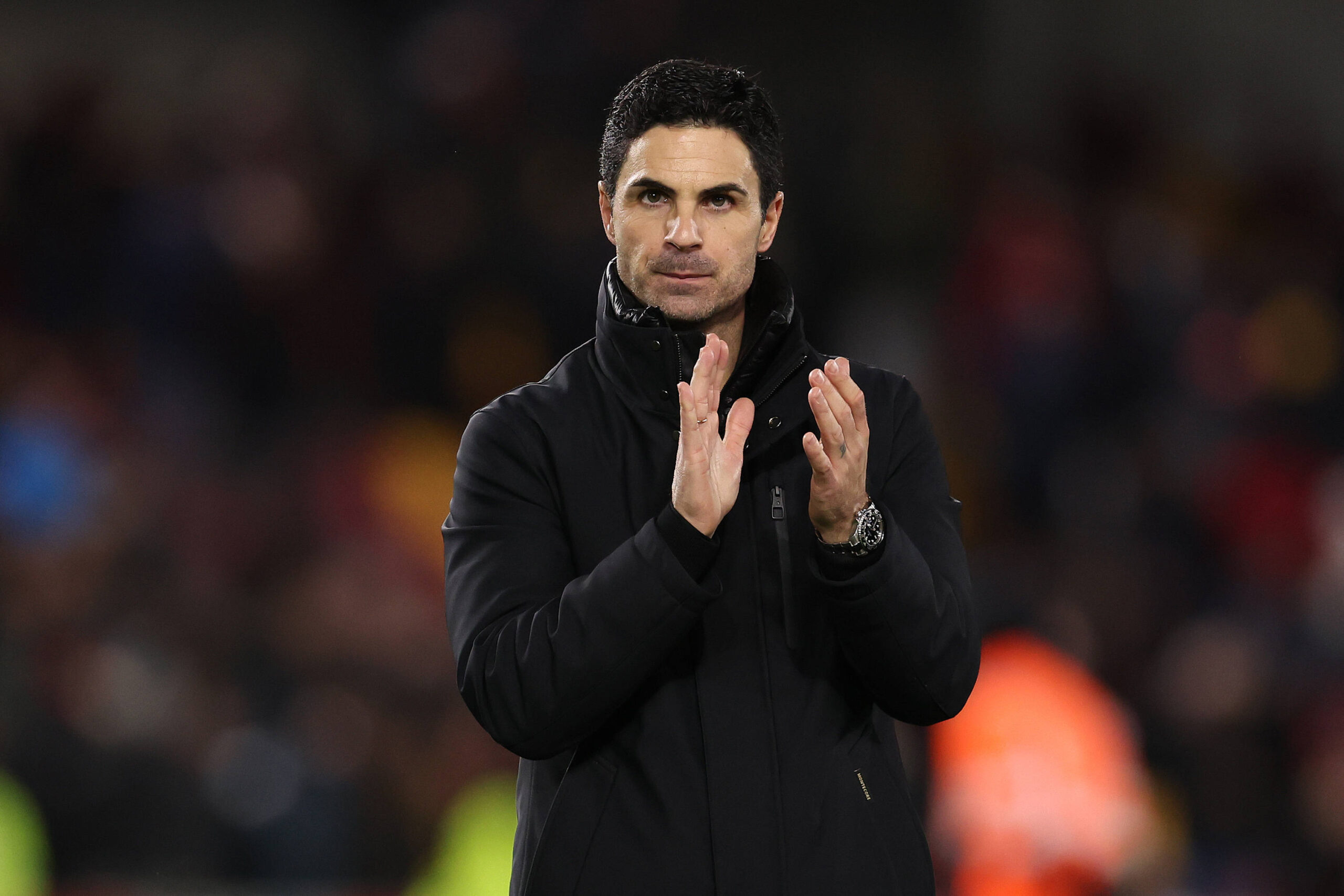 London, England, 1st January 2025. Mikel Arteta, head coach of Arsenal applaud the fans after the Premier League match at Gtech Community Stadium, London. Picture credit should read: Paul Terry / Sportimage EDITORIAL USE ONLY. No use with unauthorised audio, video, data, fixture lists, club/league logos or live services. Online in-match use limited to 120 images, no video emulation. No use in betting, games or single club/league/player publications. SPI_037_PT_Brentford_Arsenal SPI-3566-0037
2025.01.01 Londyn
pilka nozna liga angielska
Brentford - Arsenal
Foto IMAGO/PressFocus

!!! POLAND ONLY !!!