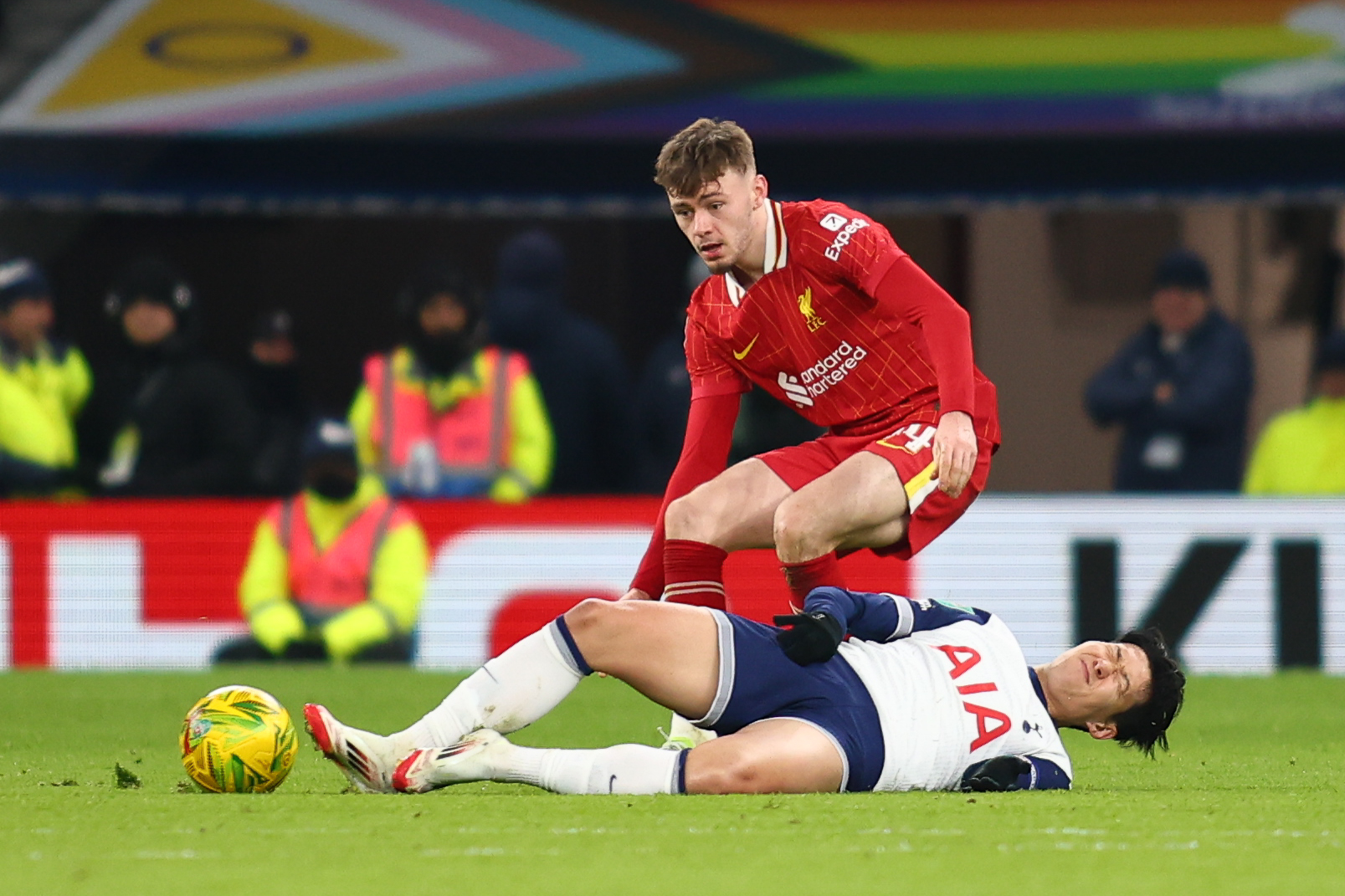 London, England, January 8th 2025: Son Heung-Min (7 Tottenham Hotspur) receives a foul by Conor Bradley (84 Liverpool) during the EFL Cup match between Tottenham Hotspur and Liverpool at Tottenham Hotspur Stadium  in London, England  (Alexander Canillas/SPP) (Photo by Alexander Canillas/SPP/Sipa USA)
2025.01.08 Londyn
pilka nozna Puchar Ligi Angielskiej
Tottenham Hotspur - FC Liverpool
Foto Alexander Canillas/SPP/SIPA USA/PressFocus

!!! POLAND ONLY !!!