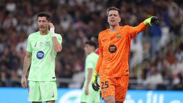2025.01.08 Jeddah King Abdullah Sports City
pilka nozna Superpuchar Hiszpanii polfinal 2025
Athletic Bilbao - FC Barcelona
N/z Wojciech Szczesny Robert Lewandowski
Foto Szymon Gorski / PressFocus

2025.01.08 Jeddah King Abdullah Sports City
Football Spanish Super Cup semi final2025
Athletic Bilbao - FC Barcelona
Wojciech Szczesny Robert Lewandowski
Credit: Szymon Gorski / PressFocus