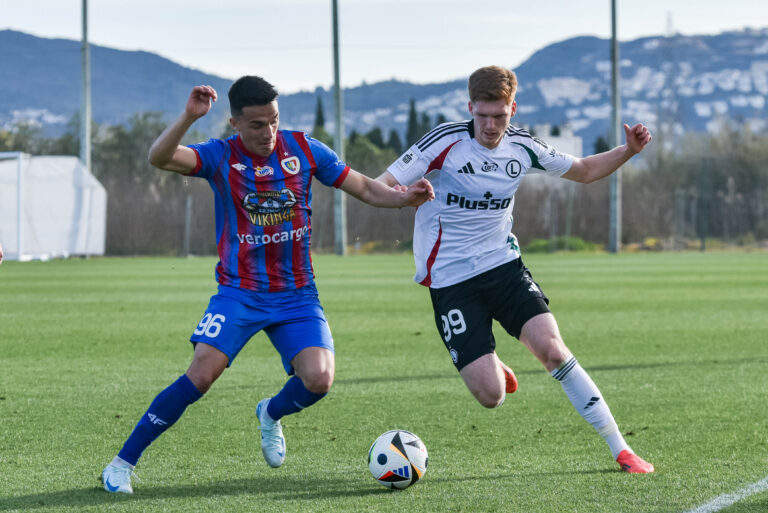 2025.01.18 Oliva Hiszpania
pilka nozna zgrupowanie oobz sparing mecz towarzyski
Legia Warszawa - Piast Gliwice
N/z Tihomir Kostadinov Jordan Majchrzak
Foto Wojciech Dobrzynski / Legionisci.com / PressFocus

2025.01.11 Oliva Spain
football preseaason camp friendly match
Legia Warsaw - Piast Gliwice

Credit: Wojciech Dobrzynski / Legionisci.com / PressFocus