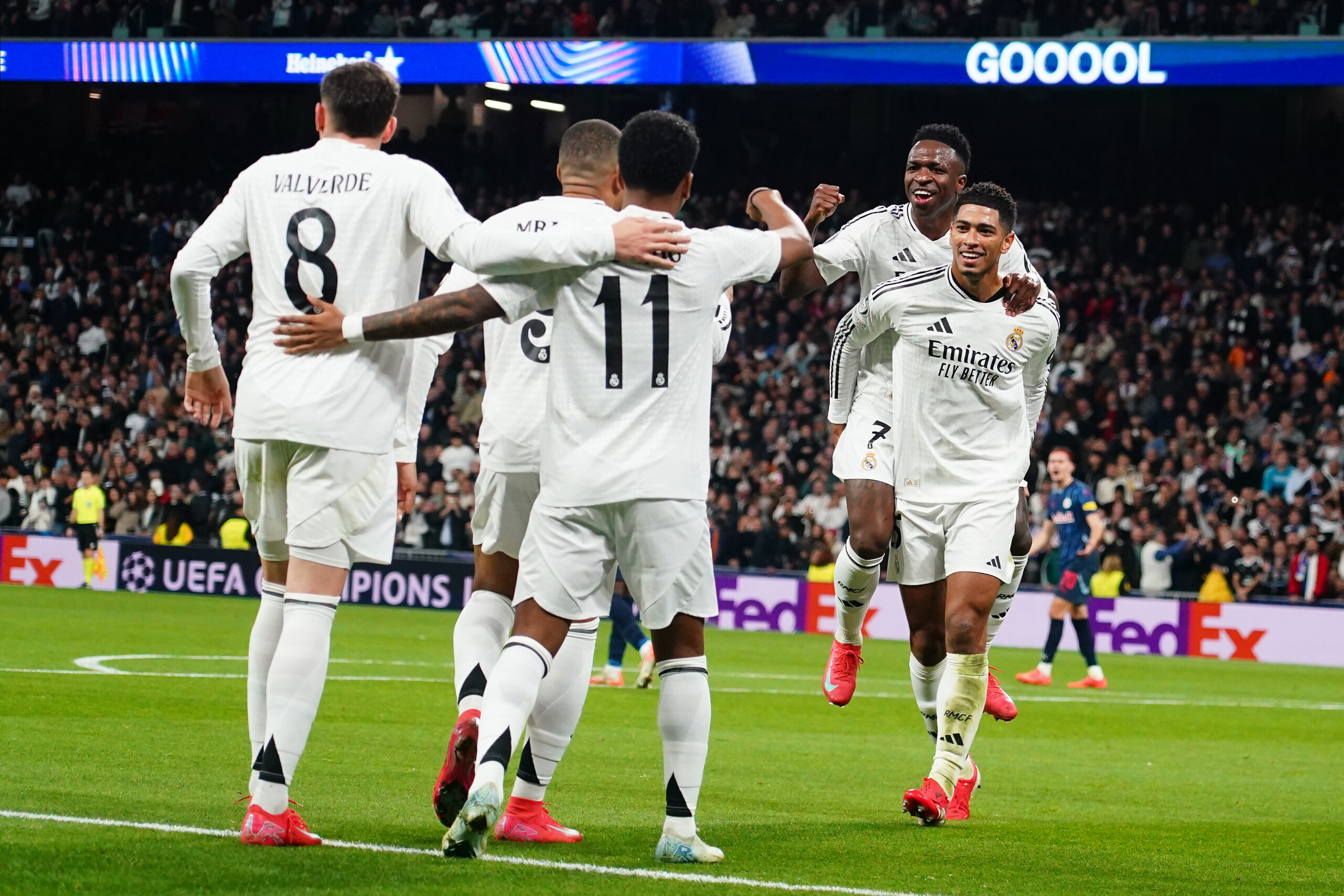 Rodrygo Goes of Real Madrid celebrates after scoring the 1-0 with his teammates Vinicius Junior and Jude Bellingham of Real Madrid during the UEFA Champions League match between Real Madrid and Red Bull FC Salzburg played at Santiago Bernabeu Stadium on January 22, 2025 in Madrid, Spain. (Photo by Bagu Blanco / PRESSINPHOTO)
2025.01.22 Madryt
pilka nozna liga mistrzow
Real Madryt - FC Salzburg
Foto Bagu Blanco/PRESSINPHOTO/SIPA USA/PressFocus

!!! POLAND ONLY !!!