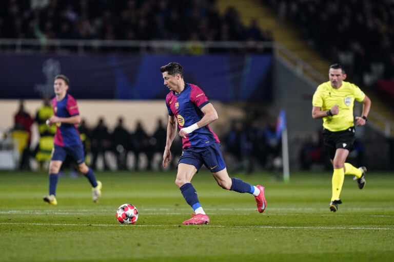 Robert Lewandowski of FC Barcelona during the UEFA Champions League match, date 8, between FC Barcelona and Atalanta played at Lluis Companys Stadium on January 29 2025 in Barcelona Spain. (Photo by Sergio Ruiz / Imago)  (Photo by pressinphoto/Sipa USA)
2025.01.29 Barcelona
pilka nozna liga mistrzow
FC Barcelona - Atalanta Bergamo
Foto Sergio Ruiz/Imago/PRESSINPHOTO/SIPA USA/PressFocus

!!! POLAND ONLY !!!