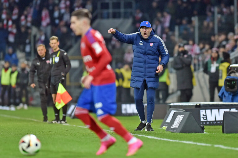 2025.02.01 Krakow
Pilka nozna , PKO BP Ekstraklasa sezon 2024/25
Cracovia Krakow - Rakow Czestochowa
N/z Marek Papszun
Foto Krzysztof Porebski / PressFocus

2025.02.01 Krakow
Football Polish top league , 2024/2025 season
Cracovia Krakow - Rakow Czestochowa
Marek Papszun
Credit: Krzysztof Porebski / PressFocus
