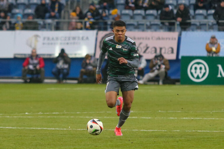 2025.02.01 Lublin pilka nozna PKO Ekstraklasa sezon 2024/2025 
Motor Lublin - Lechia Gdansk
N/z  Camilo Mena
Foto Wojciech Szubartowski / PressFocus 2025.02.01 Lublin Football - Polish PKO Ekstraklasa season 2024/2025 
Motor Lublin - Lechia Gdansk
Camilo Mena
Credit: Wojciech Szubartowski / PressFocus