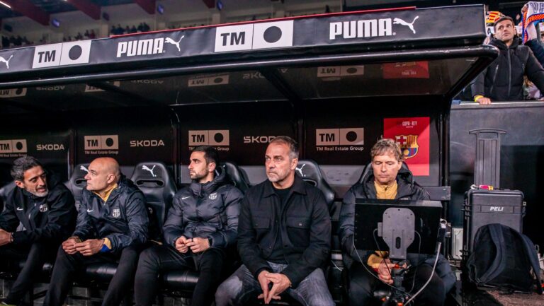 2025.02.06 Walencja
Pilka nozna, Hiszpania, Puchar Krola, cwiercfinal
Valencia CF - FC Barcelona
N/z trener coach Hansi Flick
Foto Mateusz Porzucek PressFocus

2025.02.06 Walencja
Football, Spain, Copa del Rey, 2024/2025 season
Valencia CF - FC Barcelona
trener coach Hansi Flick
Credit: Mateusz Porzucek PressFocus
