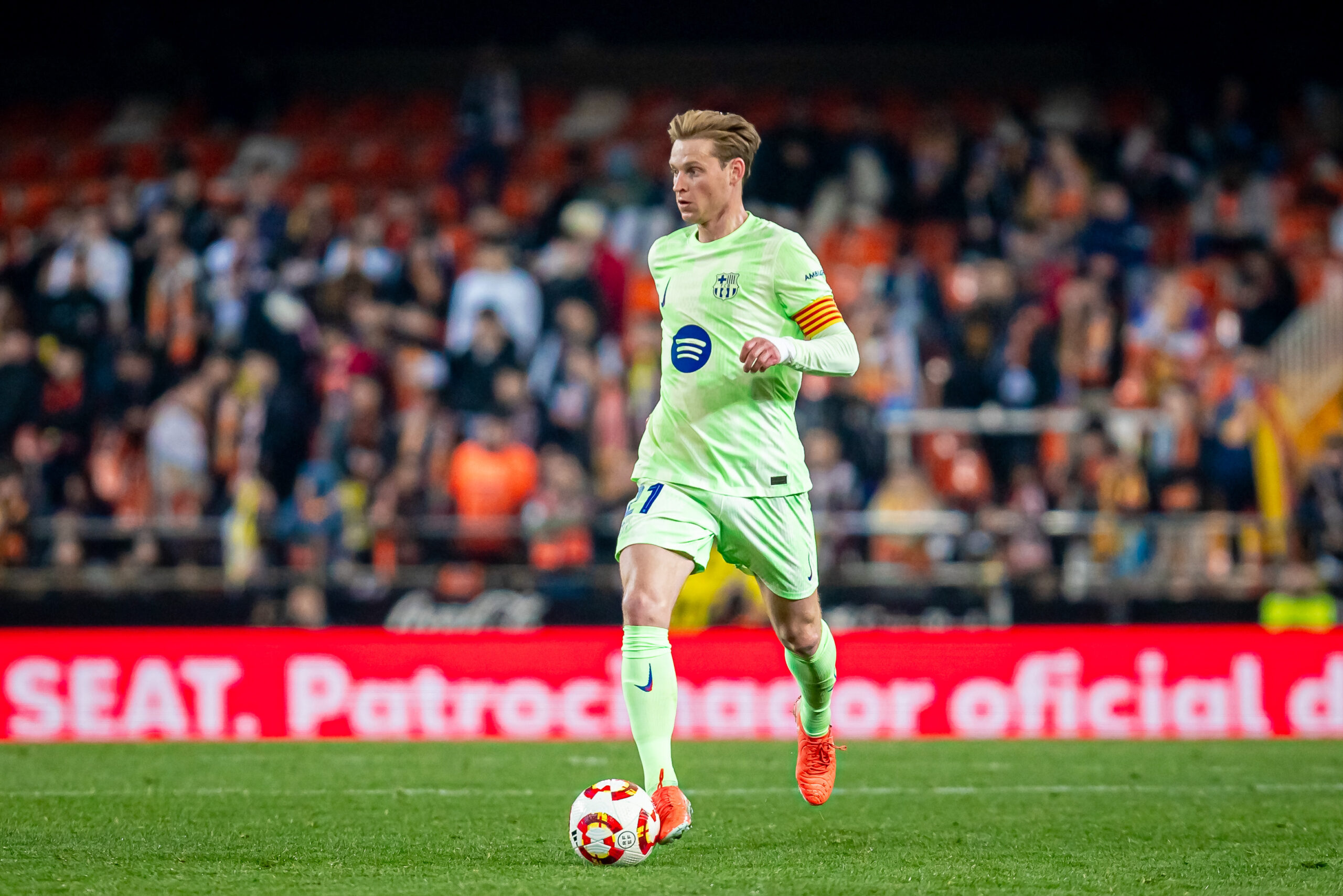 2025.02.06 Walencja
Pilka nozna, Hiszpania, Puchar Krola, cwiercfinal
Valencia CF - FC Barcelona
N/z Frenkie De Jong
Foto Mateusz Porzucek PressFocus

2025.02.06 Walencja
Football, Spain, Copa del Rey, 2024/2025 season
Valencia CF - FC Barcelona
Frenkie De Jong
Credit: Mateusz Porzucek PressFocus